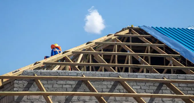 construcción de estructura para tejado en Valencia de Don Juan