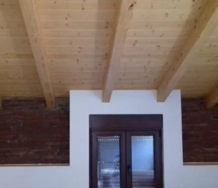 construccion de estructuras de madera para tejados en leon